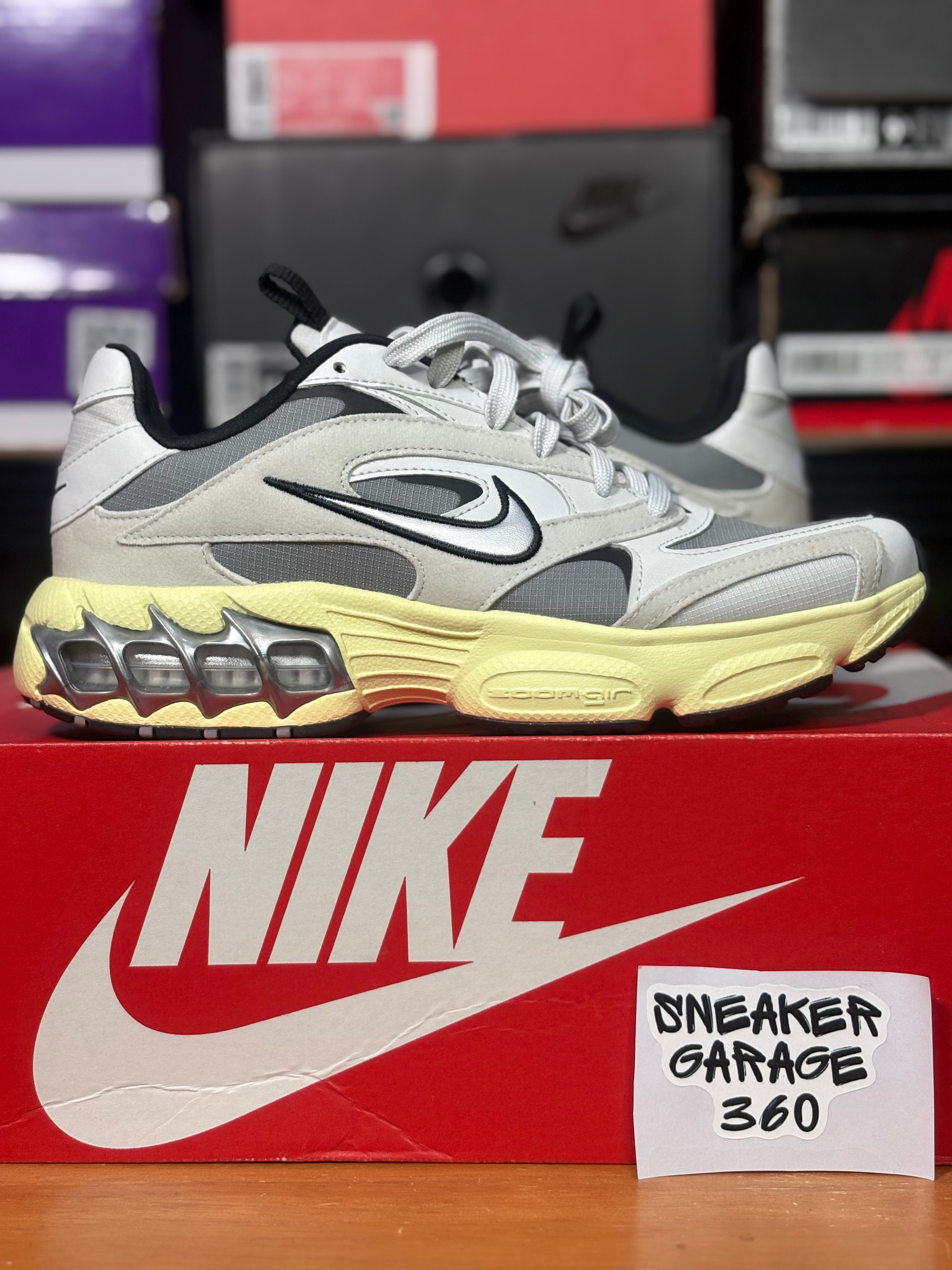 DS Nike Zoom Air- Size 8 Women