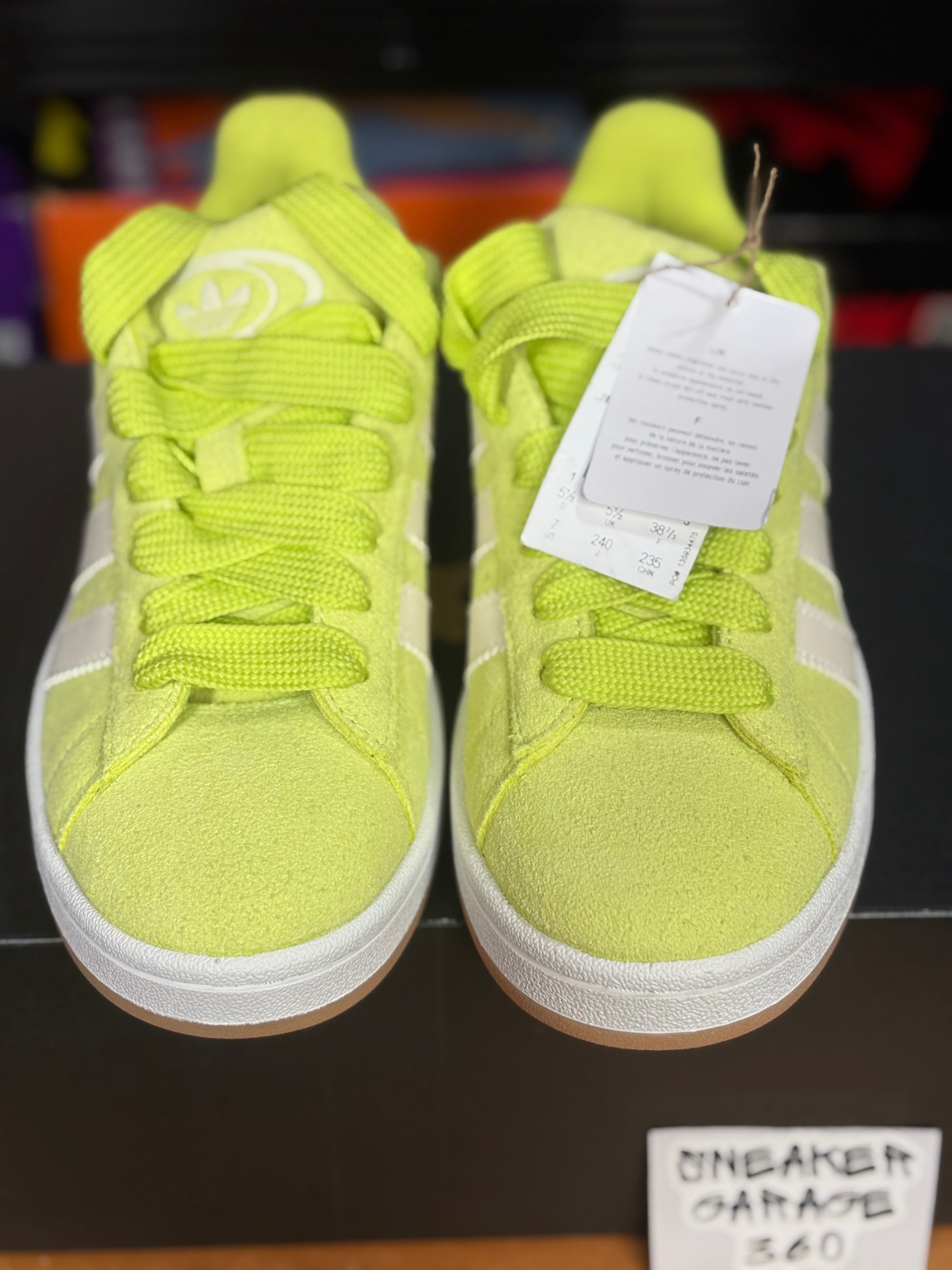 DS Adidas Campus - Size 7 Women’s