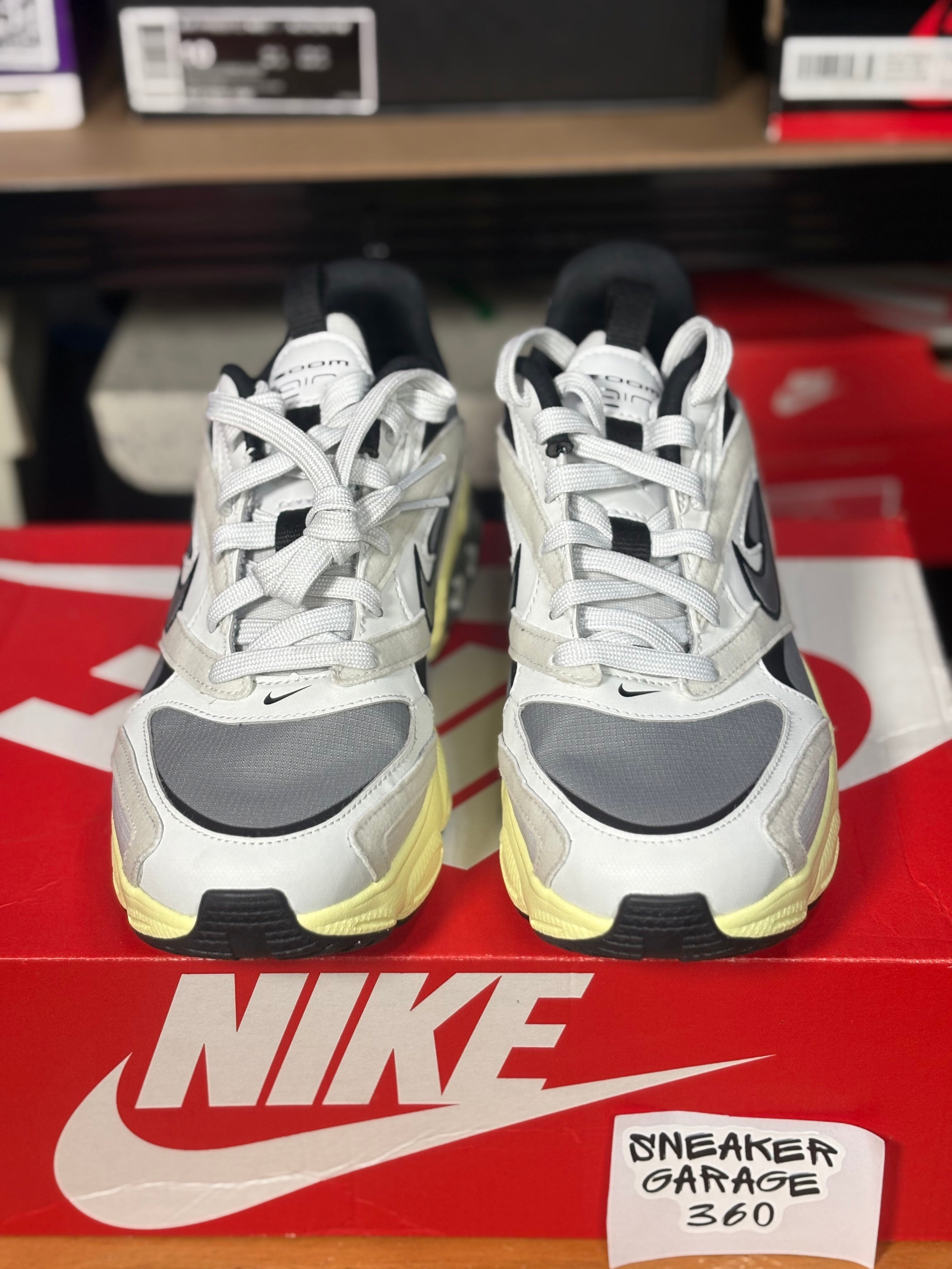 DS Nike Zoom Air- Size 8 Women
