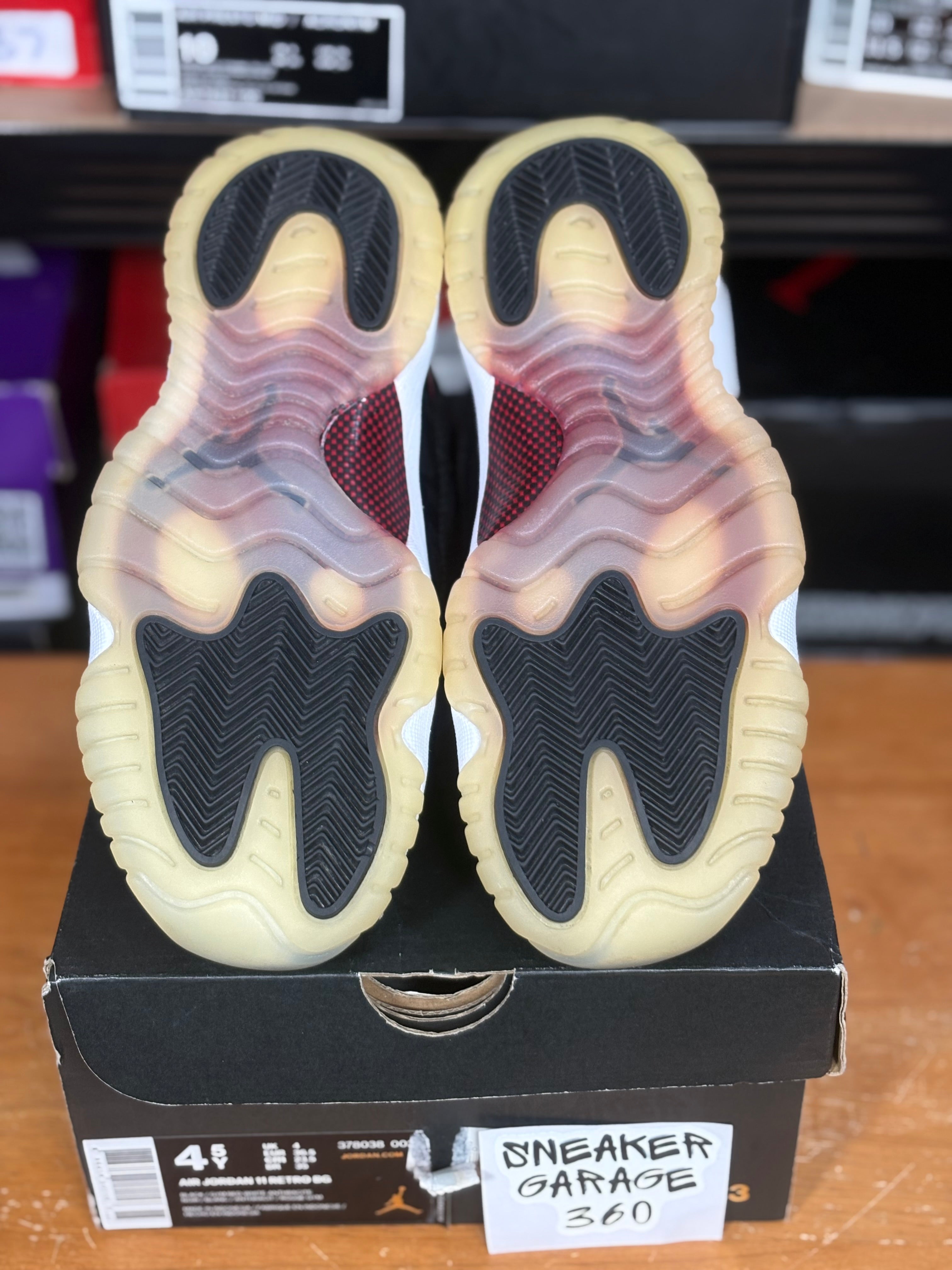 Jordan 11 72-10 GS Size 4.5Y